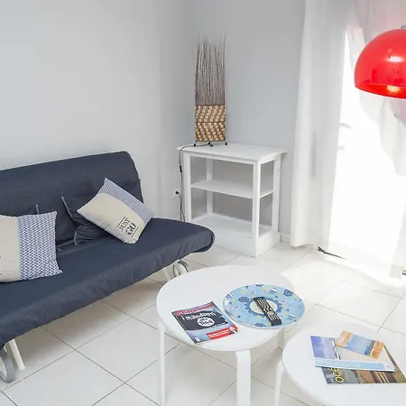 Holiday home Sol Jardin Y Terraza Wif Fibra By Lightbooking